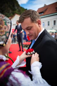 Izjemen obisk zaznamoval 50. Dneve narodnih noš in oblačilne dediščine v Kamniku (Blaž T. Muc)  (32)